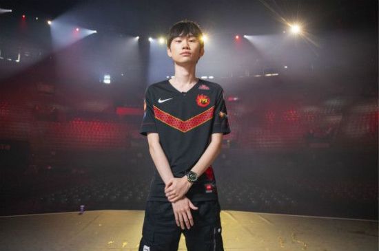 国服杨玉环玩家转行辅助的装备与铭文解析